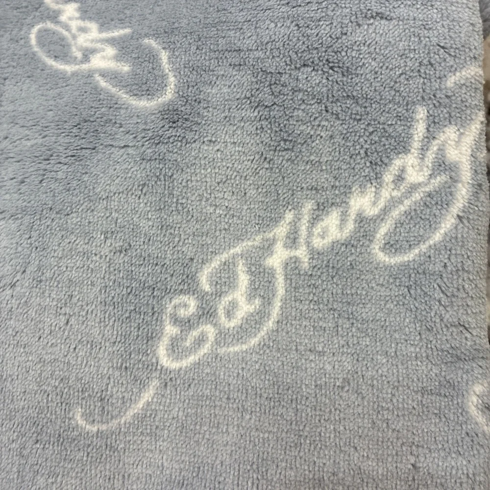 Ed Hardy Gray Multicolor 40x50 Foo Dog Flowers Fans Reversible Plush Blanket NEW